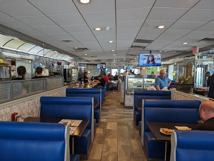 Elmwood Park Diner Picture 6