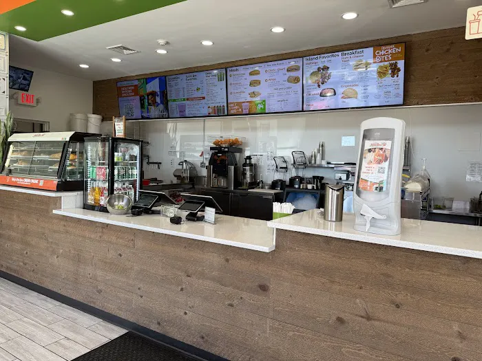 Tropical Juice Bar Picture 7