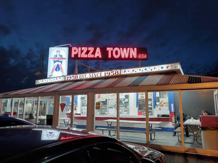Pizza Town USA Picture 2