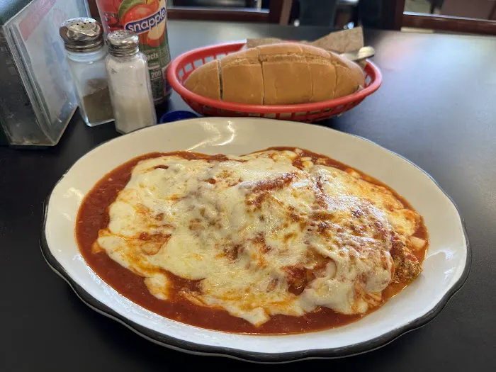 Vitos pizzeria & restaurant Picture 2