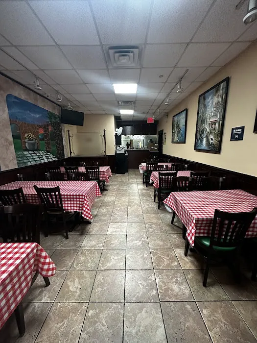 Vitos pizzeria & restaurant Picture 6
