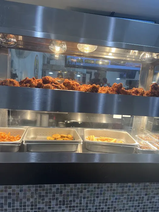 Dr. Pica Pollo | Dominican Fried Chicken Picture 4