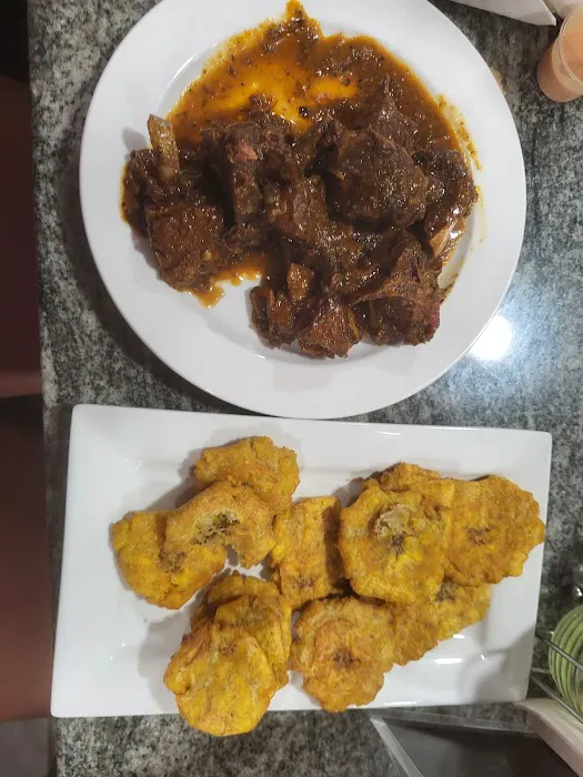 D’ salsa restaurant Picture 3