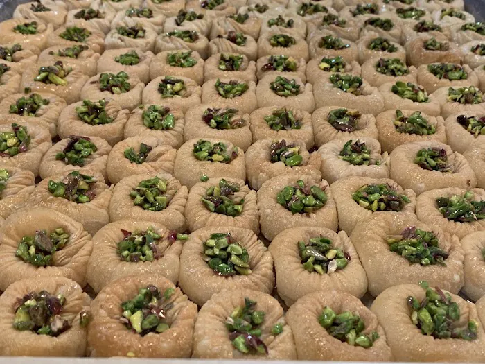 Alhamadanya Sweets Picture 9