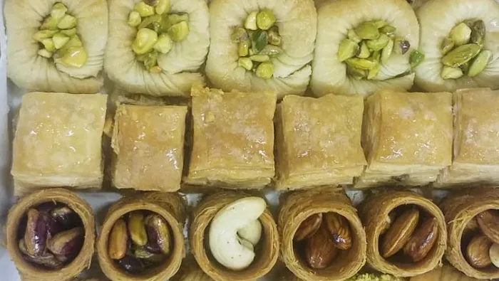 Alhamadanya Sweets Picture 8