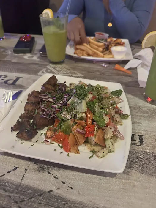 La Ziza Lebanese cuisine and hookah lounge Picture 1