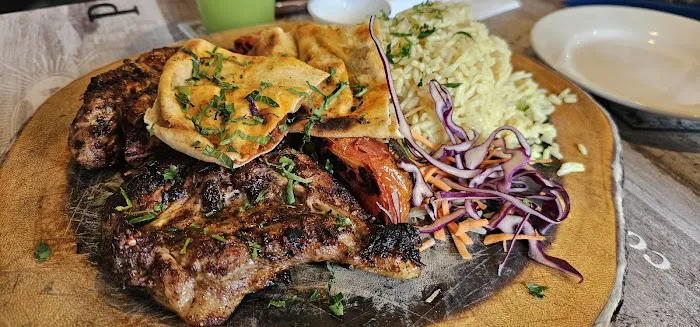 La Ziza Lebanese cuisine and hookah lounge Picture 10