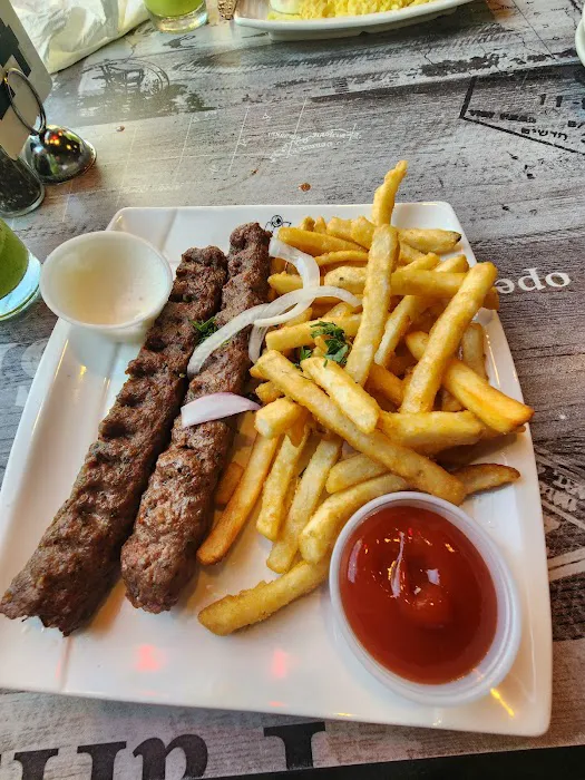 La Ziza Lebanese cuisine and hookah lounge Picture 3