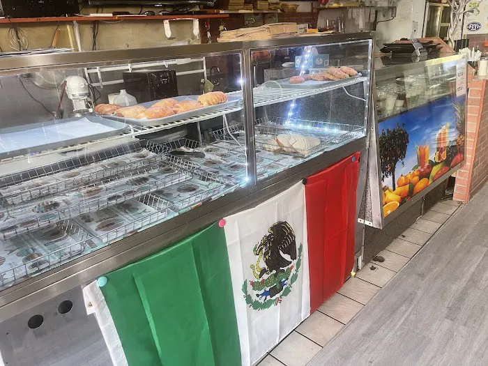 Ramirez Bakery & Restaurant Picture 6