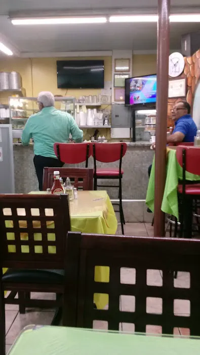 El Encanto Restaurant Picture 6
