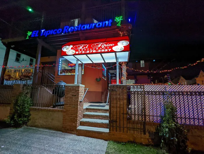 El Tipico Picture 3