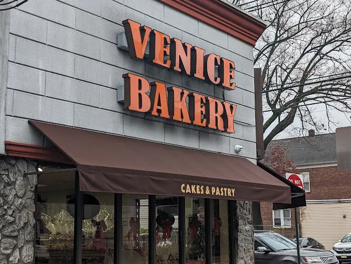 New Venice Bakery Picture 9