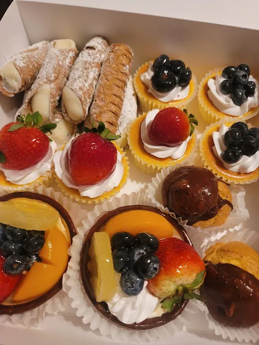 New Venice Bakery Picture 1