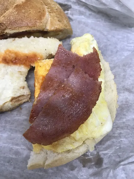 Uber Brunch Deli & Cafe Picture 5