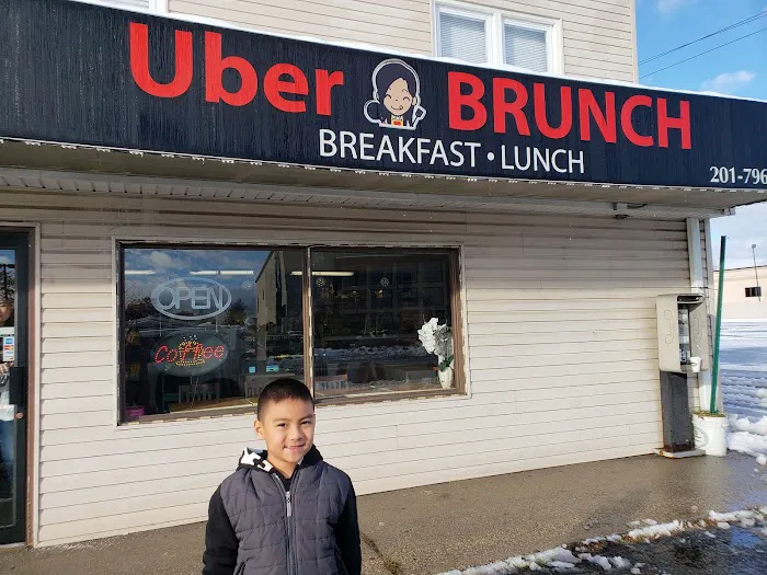 Uber Brunch Deli & Cafe Picture 9