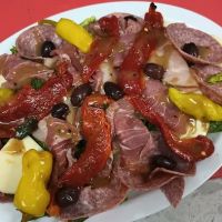 Basil Pizza & Catering ico