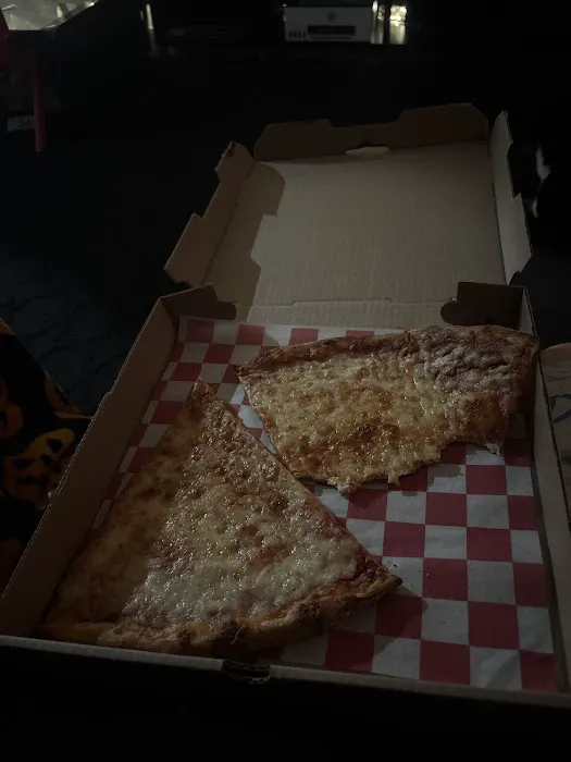 Mo's Chicken & Pizza Picture 9