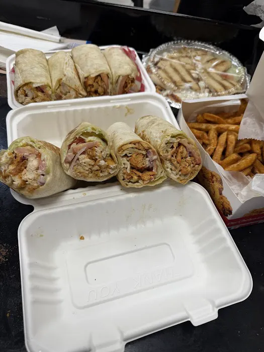 Mo's Chicken & Pizza Picture 3