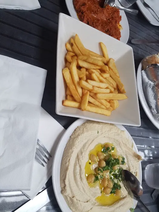 Al Raouche Restaurant Picture 2