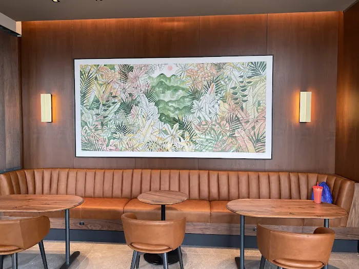 Starbucks Picture 10