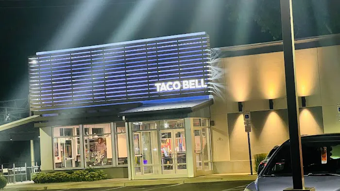 Taco Bell Picture 2