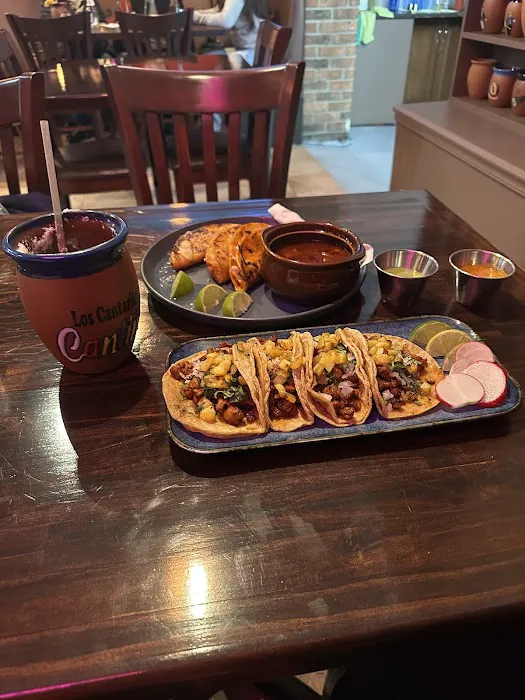 Los Cantaritos Cantina Picture 1