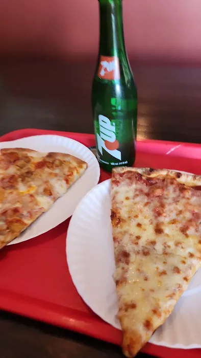 Alaeddin's Pizza Picture 1