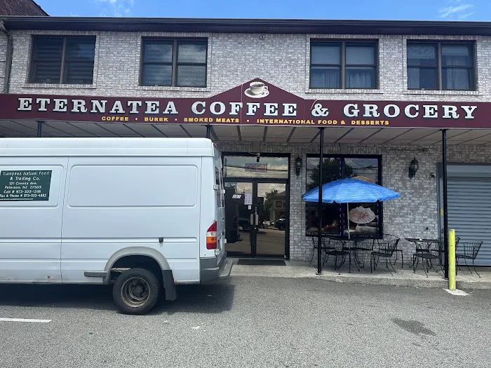 Eterna Tea Coffee & Grocery Picture 2