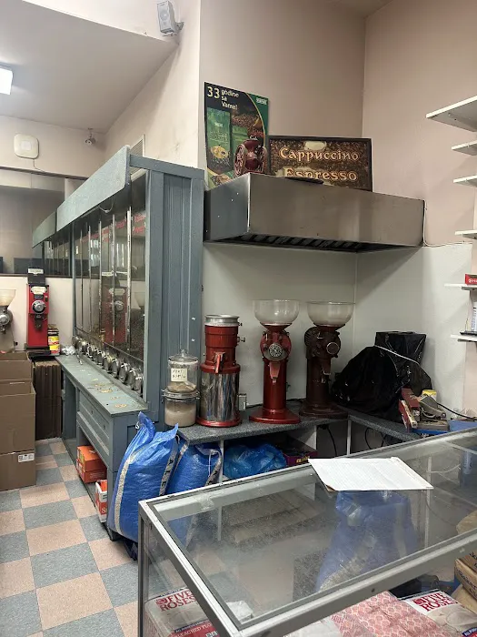 Eterna Tea Coffee & Grocery Picture 4