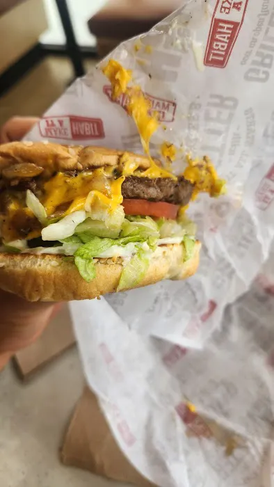 Habit Burger & Grill Picture 4