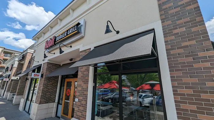 Habit Burger & Grill Picture 3