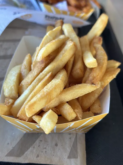 Habit Burger & Grill Picture 6