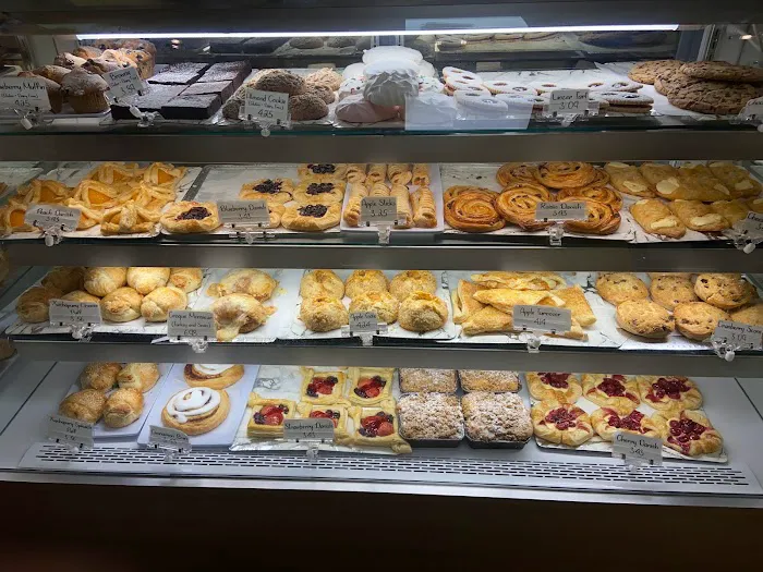 Daisy Organic Bakery Picture 1