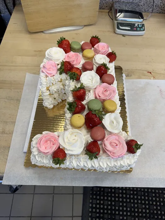 Daisy Organic Bakery Picture 7