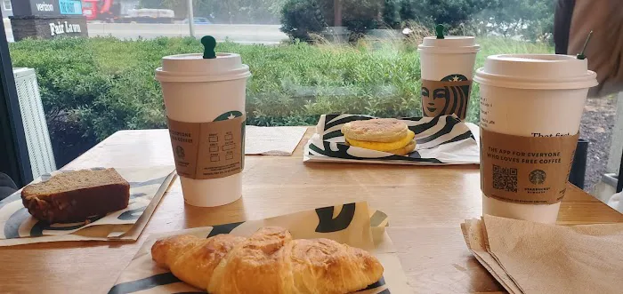 Starbucks Picture 6