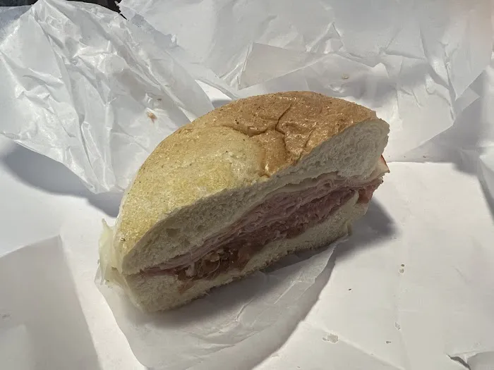 Francheskas Deli Restaurant Picture 10