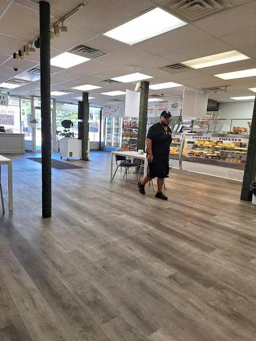 D & N Deli 2 Picture 4