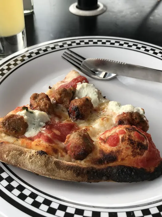 Anthony's Coal Fired Pizza & Wings Picture 4