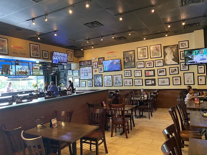 Anthony's Coal Fired Pizza & Wings Picture 10