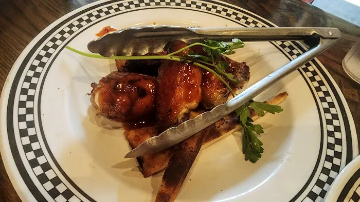 Anthony's Coal Fired Pizza & Wings Picture 3