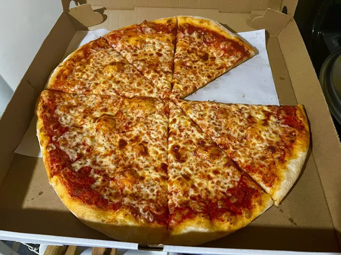 Two Guys Pizza & Grille Picture 2