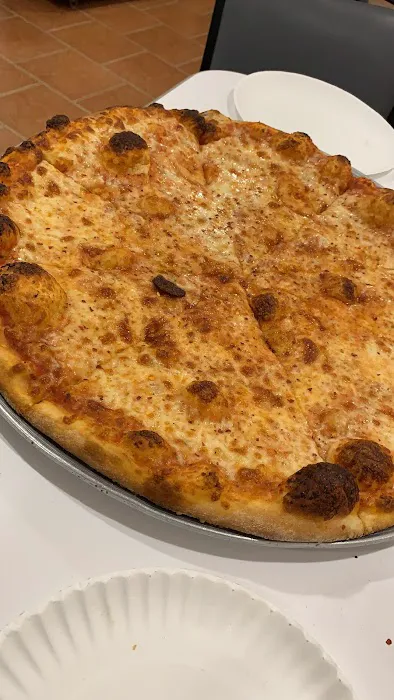 Benjy's Kosher Pizza Picture 10