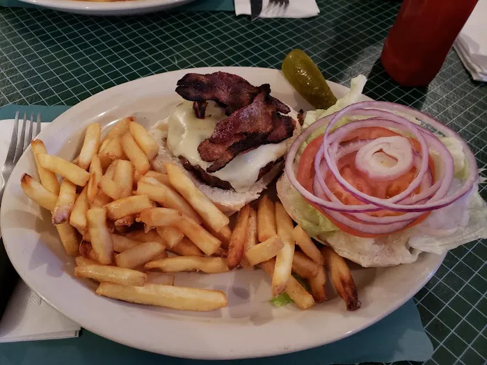 JJ's Pub & Grill Picture 8