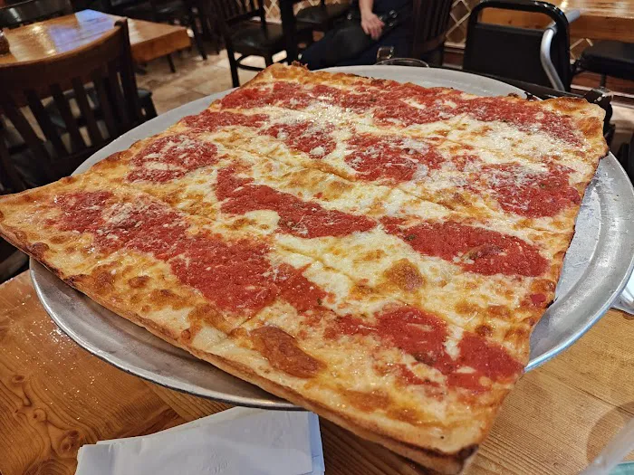 Ray's Pizza Picture 3