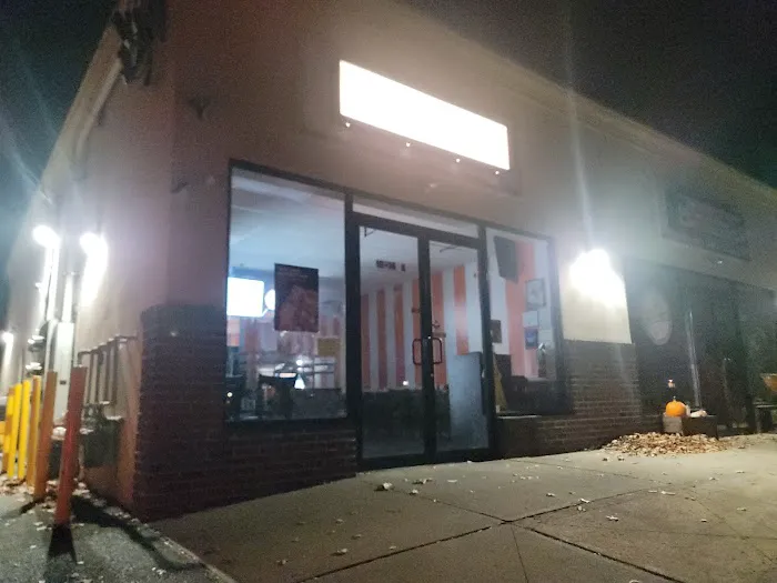 Zevy's Pizza Picture 4