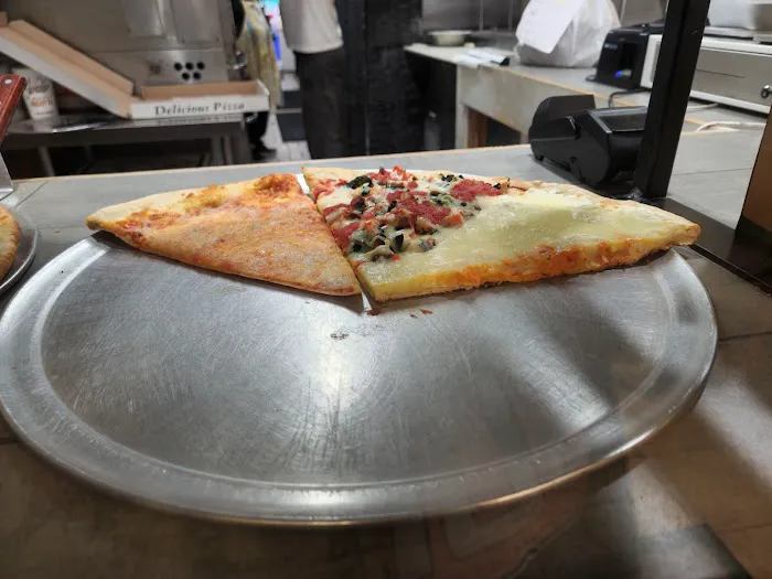 Valentino’s Pizza & Pasta Picture 1