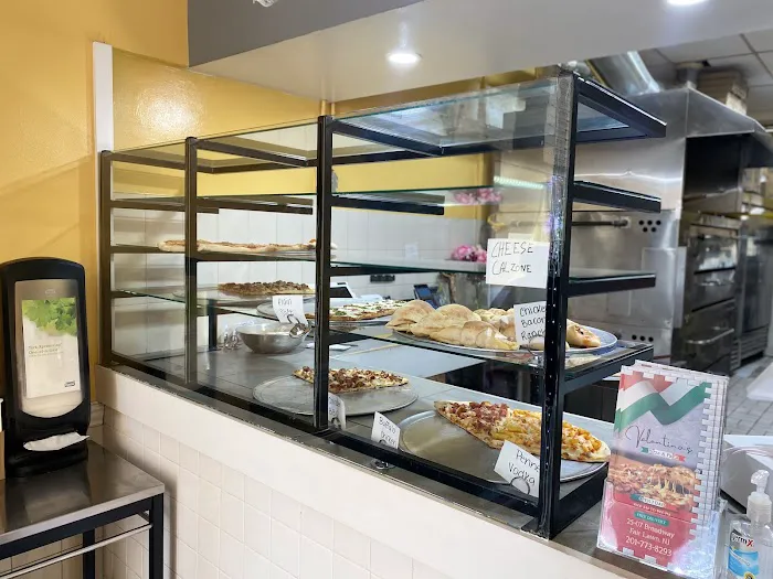 Valentino’s Pizza & Pasta Picture 6