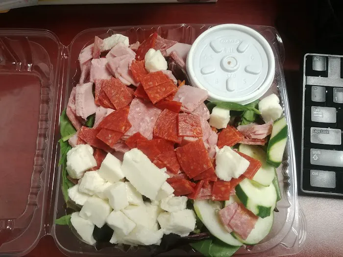 Luca's Deli & Catering Picture 7