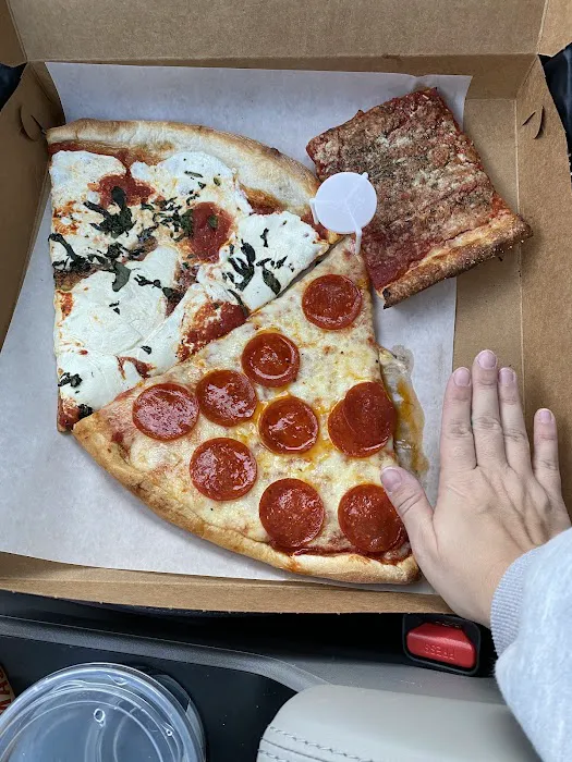 Mario's Pizza Picture 8