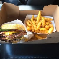 Shake Shack Garden State Plaza ico